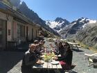 Bonjour et bienvenue au refuge de Temple Ecrins ! Bonjour et bienvenue au refuge de Temple Ecrins !
